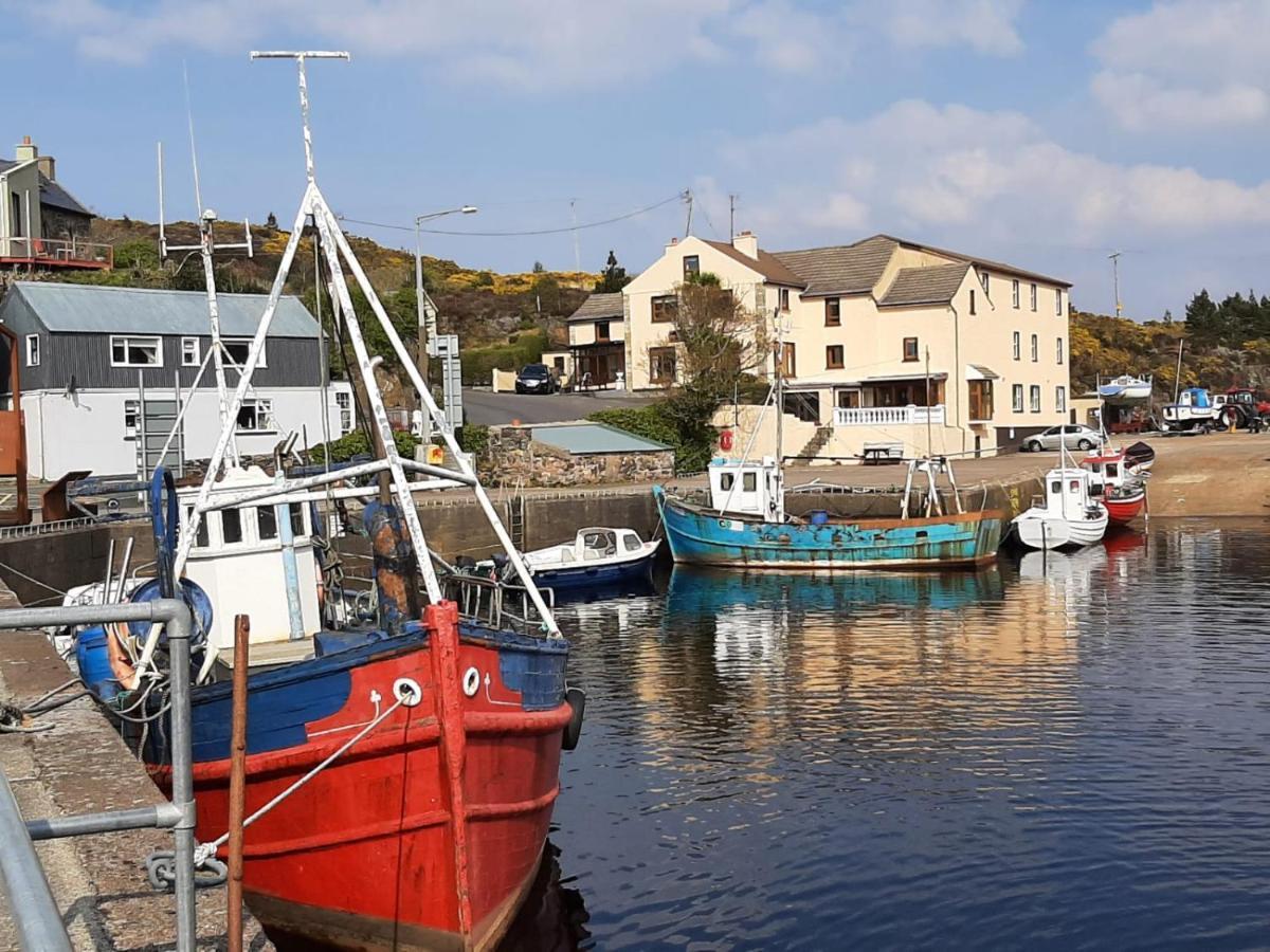 Апартаменты Dungloe Lakeside Lodging Экстерьер фото